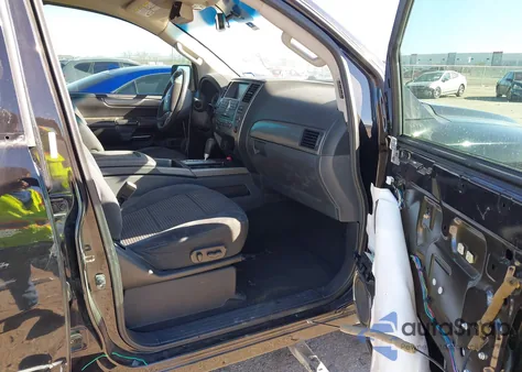 2014 Nissan Armada Platinum/Sl/Sv из США, поврежденный, VIN 5N1BA0NDXEN608163